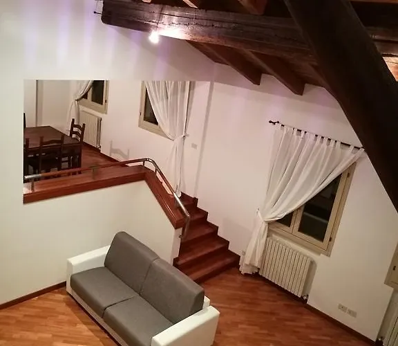 Farolfi Pepoli بولونيا