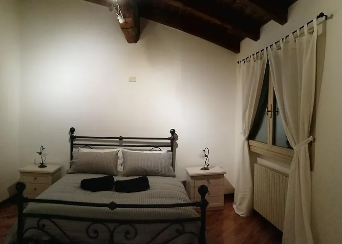 Farolfi Pepoli * بولونيا