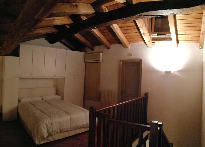 Farolfi Pepoli * بولونيا