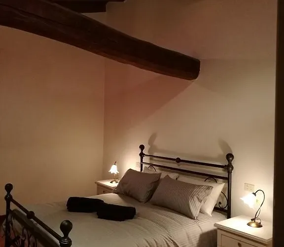 Farolfi Pepoli 아파트